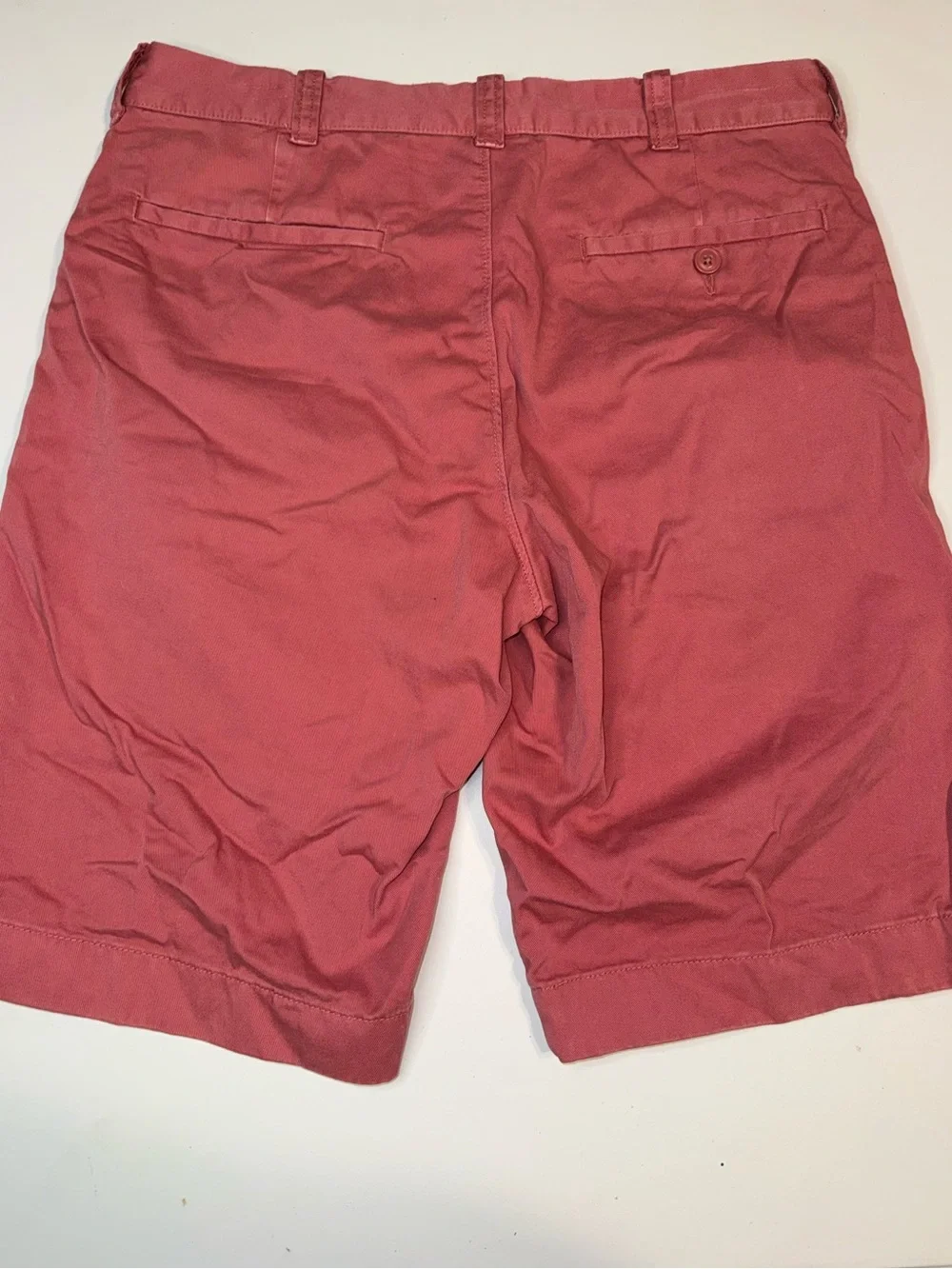 J. Crew Men's Stanton Coral/Red Flat Front 11” Inseam Chino Shorts, Size 31